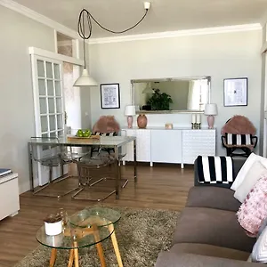 https://nuevo-y-acogedor-apartamento-wifi-parking-gratis.adeje-hotels.com